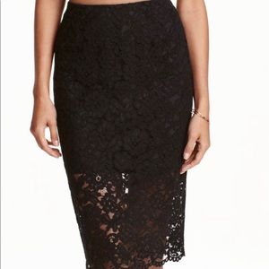 H&M LACE PENCIL SKIRT